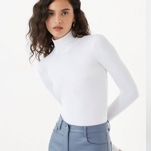 Wilfred only turtleneck